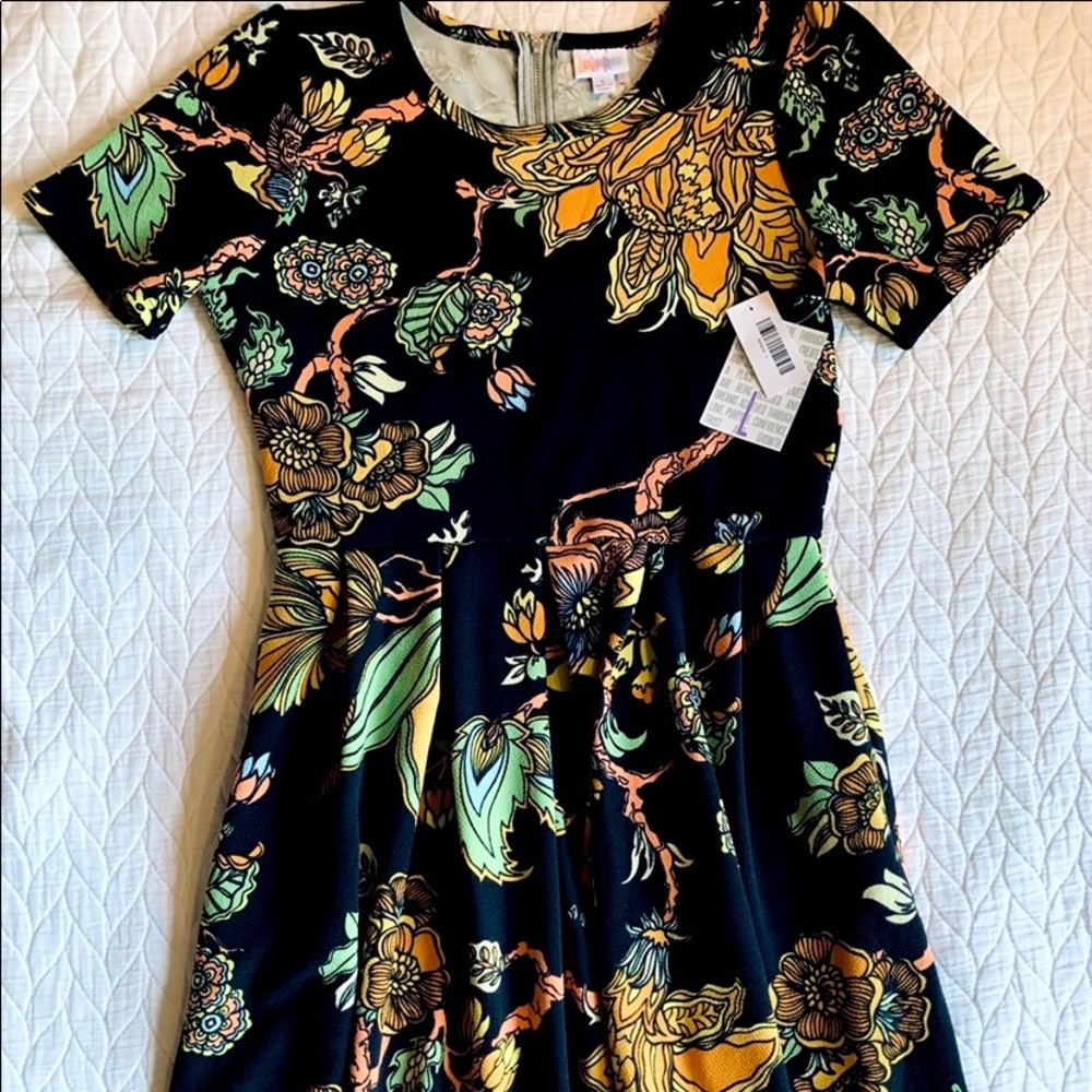 LuLaRoe Amelia NWT